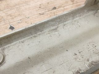 bontott MAZDA 323 Csomagtérajtó Díszléc