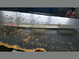 bontott MAZDA 323 Csomagtérajtó Díszléc