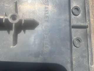 bontott MAZDA 323 Csomagtérajtó Díszléc