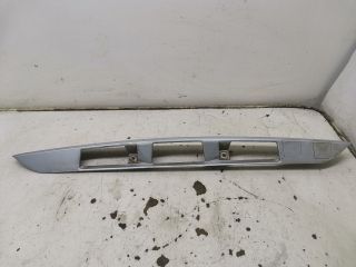 bontott MAZDA 323 Csomagtérajtó Díszléc