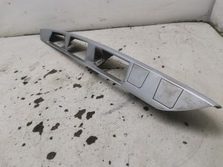 bontott MAZDA 323 Csomagtérajtó Díszléc