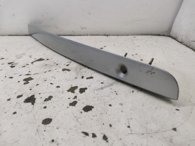 bontott MAZDA 323 Csomagtérajtó Díszléc