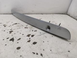 bontott MAZDA 323 Csomagtérajtó Díszléc