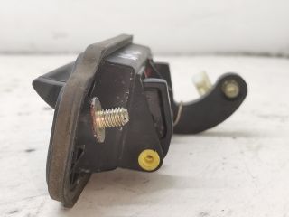 bontott MAZDA 323 Csomagtérajtó Kilincs