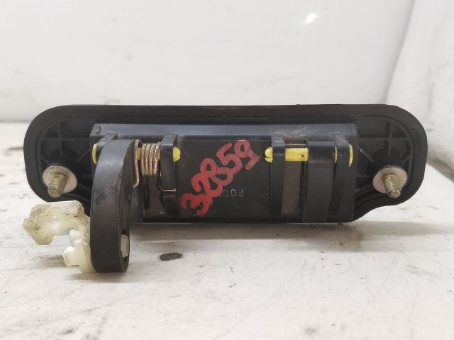 bontott MAZDA 323 Csomagtérajtó Kilincs