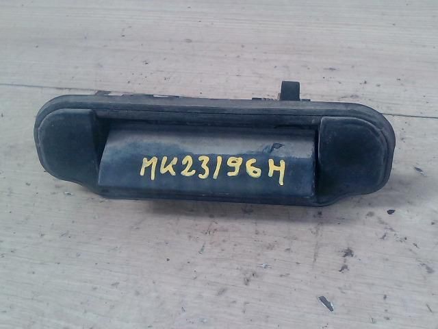 bontott MAZDA 323 Csomagtérajtó Kilincs