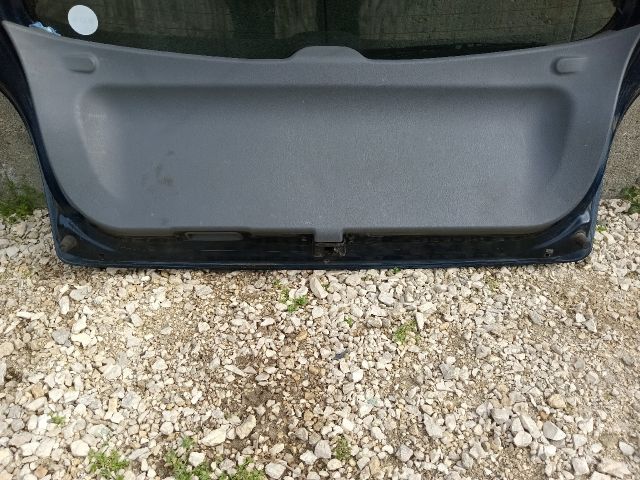 bontott MAZDA 323 Csomagtérajtó (Részeivel)