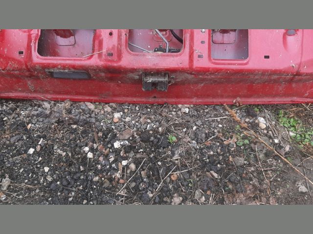 bontott MAZDA 323 Csomagtérajtó (Üres lemez)