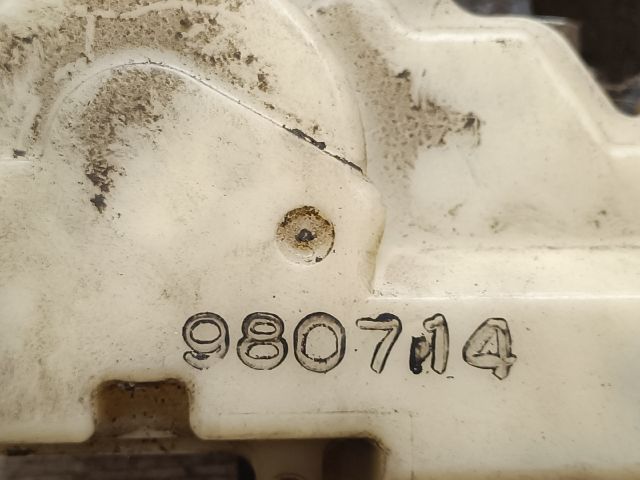 bontott MAZDA 323 Csomagtérajtó Zárszerkezet