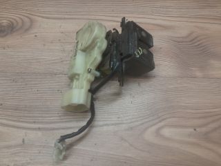 bontott MAZDA 323 Csomagtérajtó Zárszerkezet