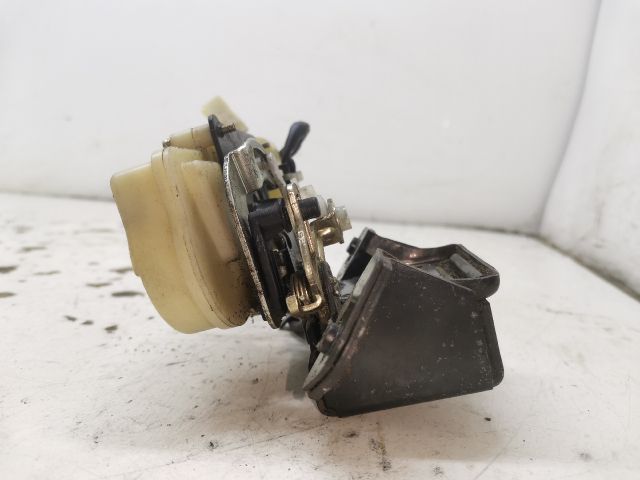 bontott MAZDA 323 Csomagtérajtó Zárszerkezet