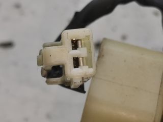 bontott MAZDA 323 Csomagtérajtó Zárszerkezet