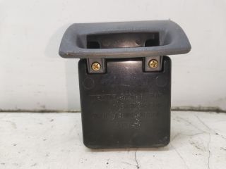 bontott MAZDA 323 Első Hamutartó