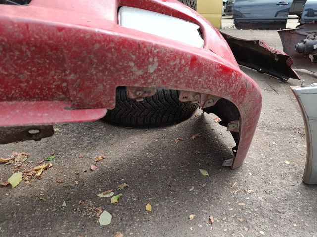 bontott MAZDA 323 Első Lökhárító (Részeivel)