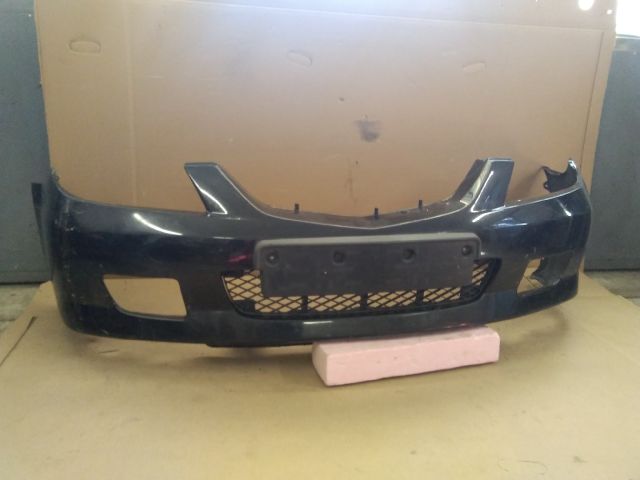 bontott MAZDA 323 Első Lökhárító (Üresen)