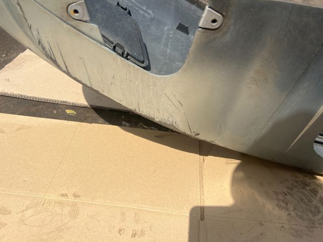 bontott MAZDA 323 Első Lökhárító (Üresen)