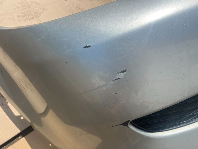 bontott MAZDA 323 Első Lökhárító (Üresen)