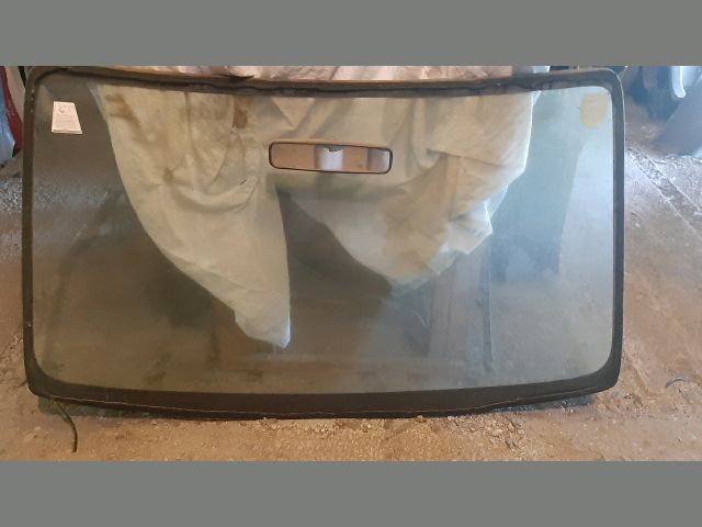 bontott MAZDA 323 Első Szélvédő