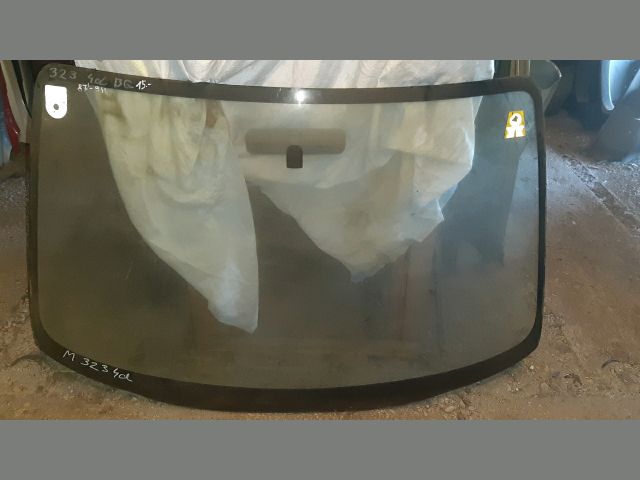 bontott MAZDA 323 Első Szélvédő