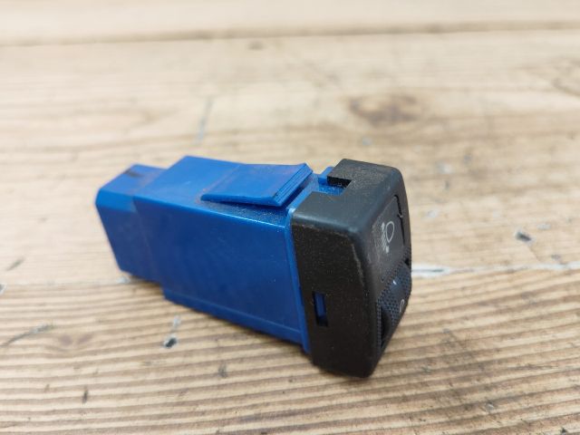 bontott MAZDA 323 Fényszórómagasság Állító Kapcsoló