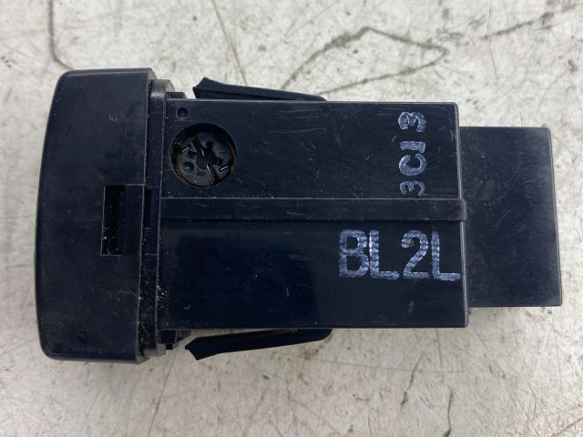 bontott MAZDA 323 Fényszórómagasság Állító Kapcsoló