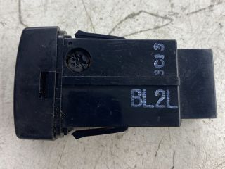 bontott MAZDA 323 Fényszórómagasság Állító Kapcsoló