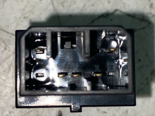 bontott MAZDA 323 Fényszórómagasság Állító Kapcsoló