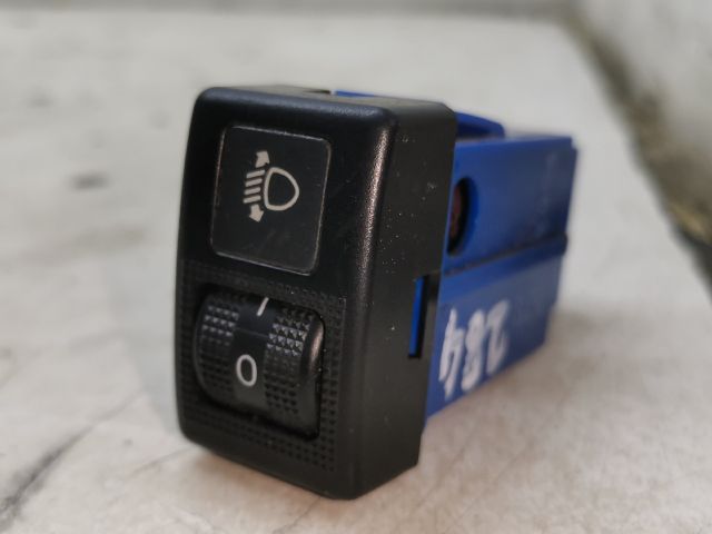 bontott MAZDA 323 Fényszórómagasság Állító Kapcsoló