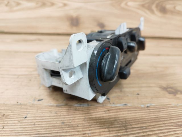 bontott MAZDA 323 Fűtéskapcsoló (manuális klímás)