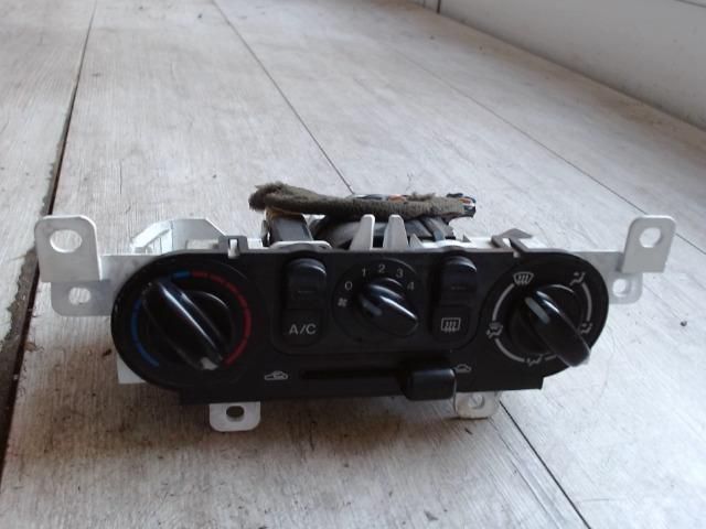 bontott MAZDA 323 Fűtéskapcsoló