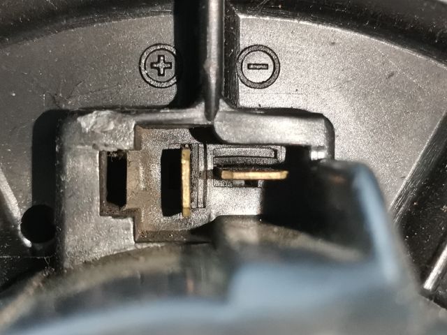 bontott MAZDA 323 Fűtőmotor (Klímás)