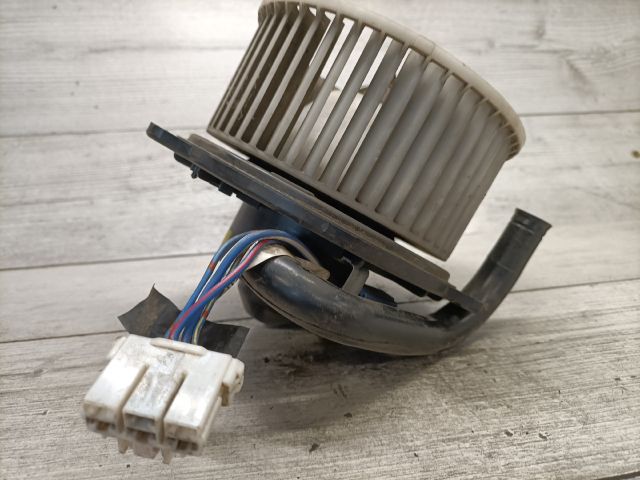 bontott MAZDA 323 Fűtőmotor (Klímás)