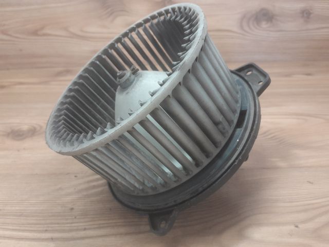 bontott MAZDA 323 Fűtőmotor (Klímás)