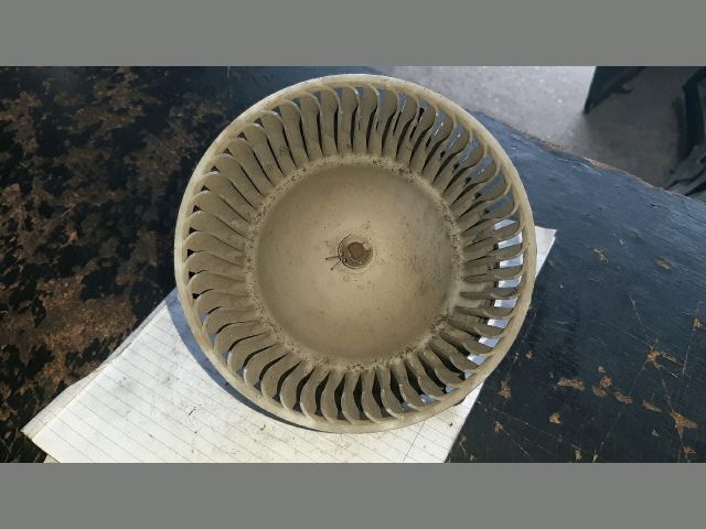 bontott MAZDA 323 Fűtőmotor (Nem klímás)