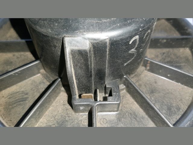 bontott MAZDA 323 Fűtőmotor (Nem klímás)