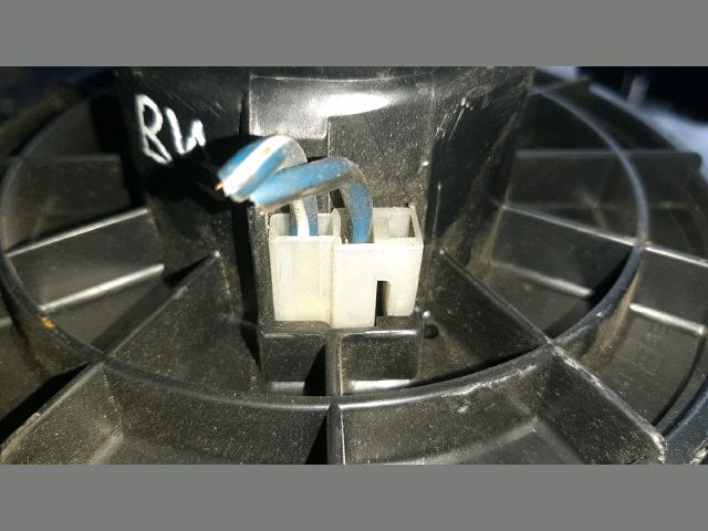 bontott MAZDA 323 Fűtőmotor (Nem klímás)