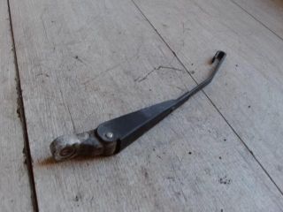 bontott MAZDA 323 Hátsó Ablaktörlő Kar