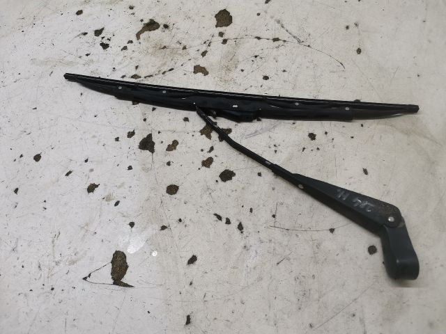 bontott MAZDA 323 Hátsó Ablaktörlő Kar