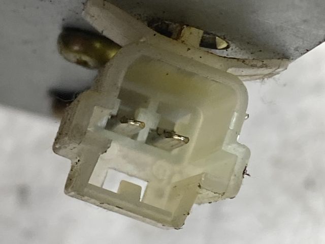 bontott MAZDA 323 Hátsó Ablaktörlő Motor