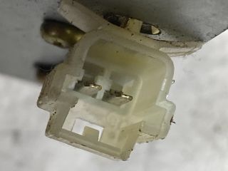 bontott MAZDA 323 Hátsó Ablaktörlő Motor