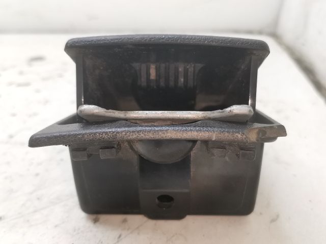 bontott MAZDA 323 Hátsó Hamutartó