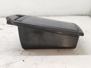 bontott MAZDA 323 Hátsó Hamutartó