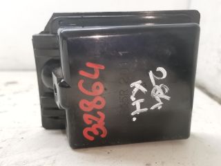 bontott MAZDA 323 Hátsó Hamutartó