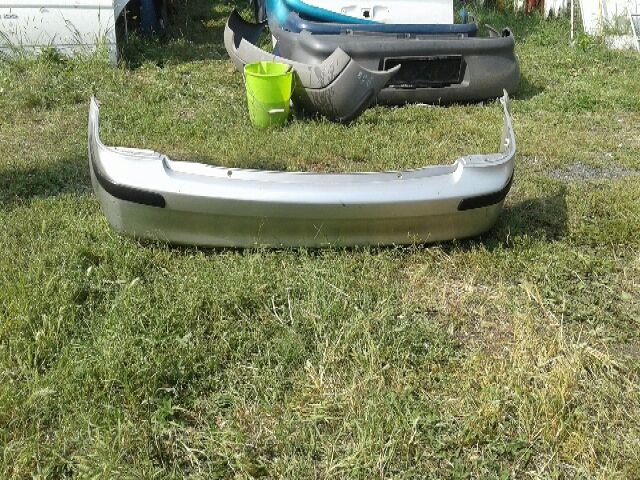 bontott MAZDA 323 Hátsó Lökhárító (Üresen)