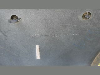 bontott MAZDA 323 Hátsó Lökhárító (Üresen)