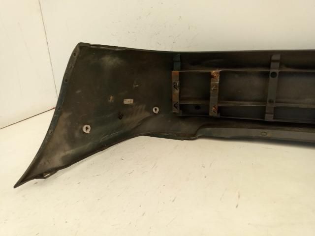 bontott MAZDA 323 Hátsó Lökhárító (Üresen)