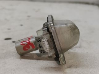 bontott MAZDA 323 Hátsó Rendszámtábla Világítás