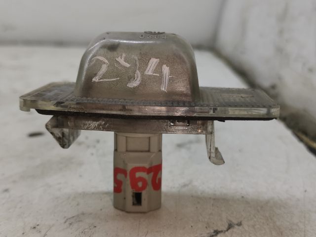 bontott MAZDA 323 Hátsó Rendszámtábla Világítás