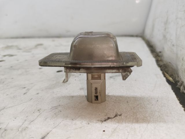 bontott MAZDA 323 Hátsó Rendszámtábla Világítás