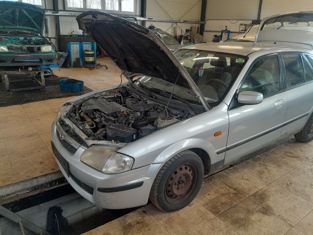 bontott MAZDA 323 Jobb C Oszlop Burkolat